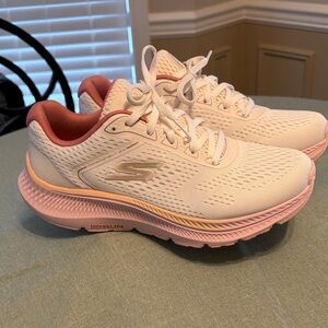 Skechers Women's Athletic Shoes in Cream and Pink